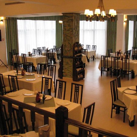 Hotel Orizont Келіменешті Екстер'єр фото