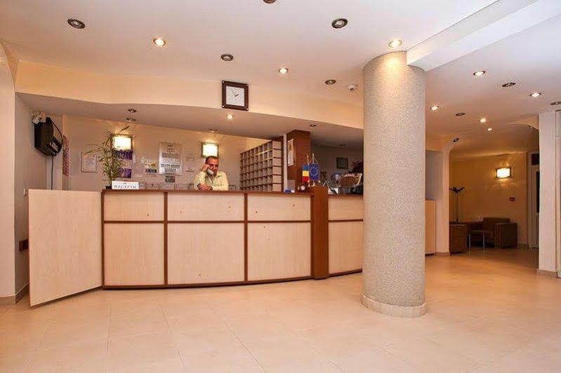 Hotel Orizont Келіменешті Екстер'єр фото